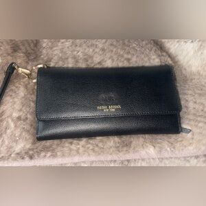Henri Bendel clutch Black Leather Wallet